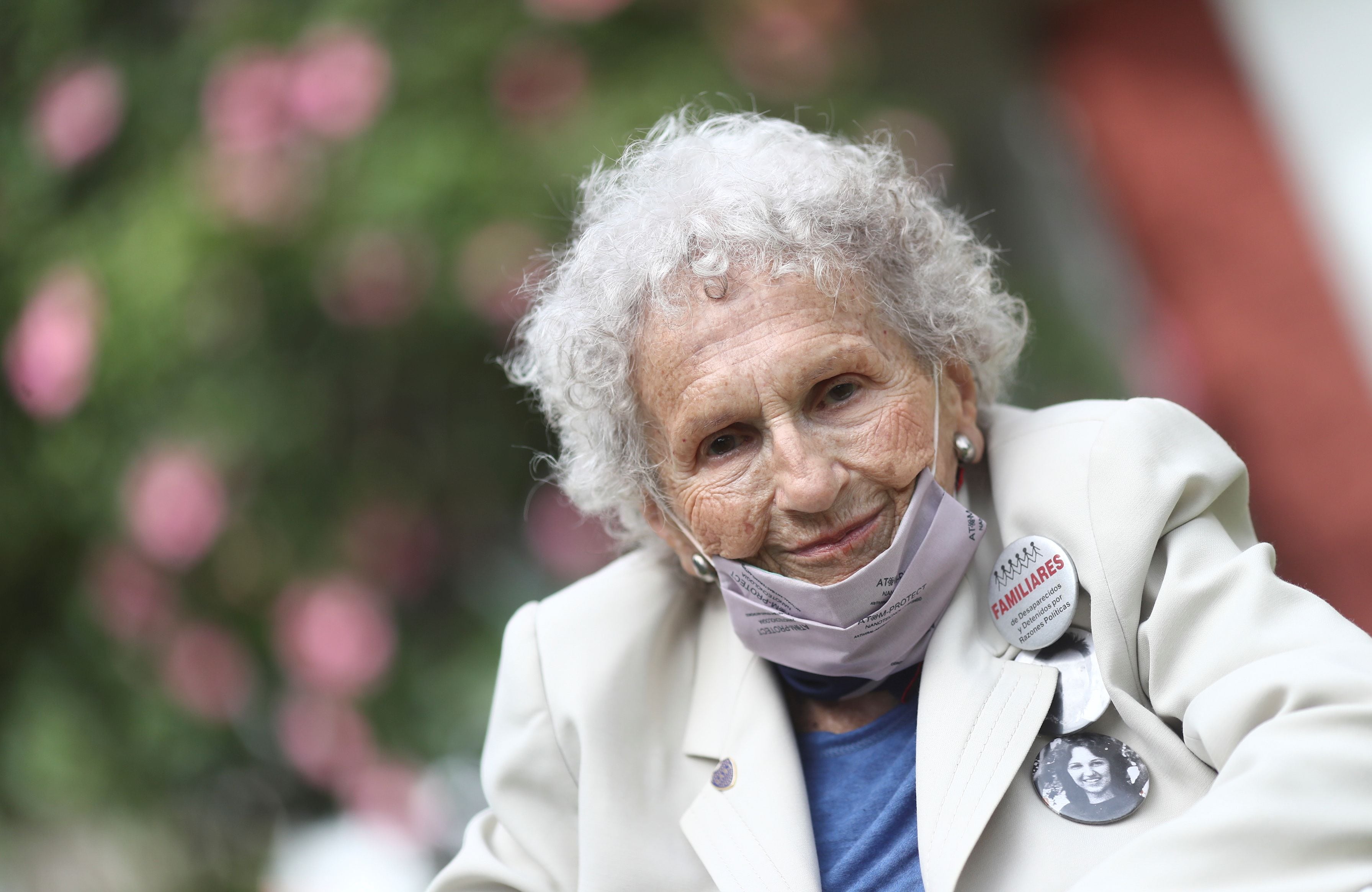 Lita Boitano dedicó su vida a buscar a sus hijos desaparecidos en la última dictadura (REUTERS/Agustin Marcarian)