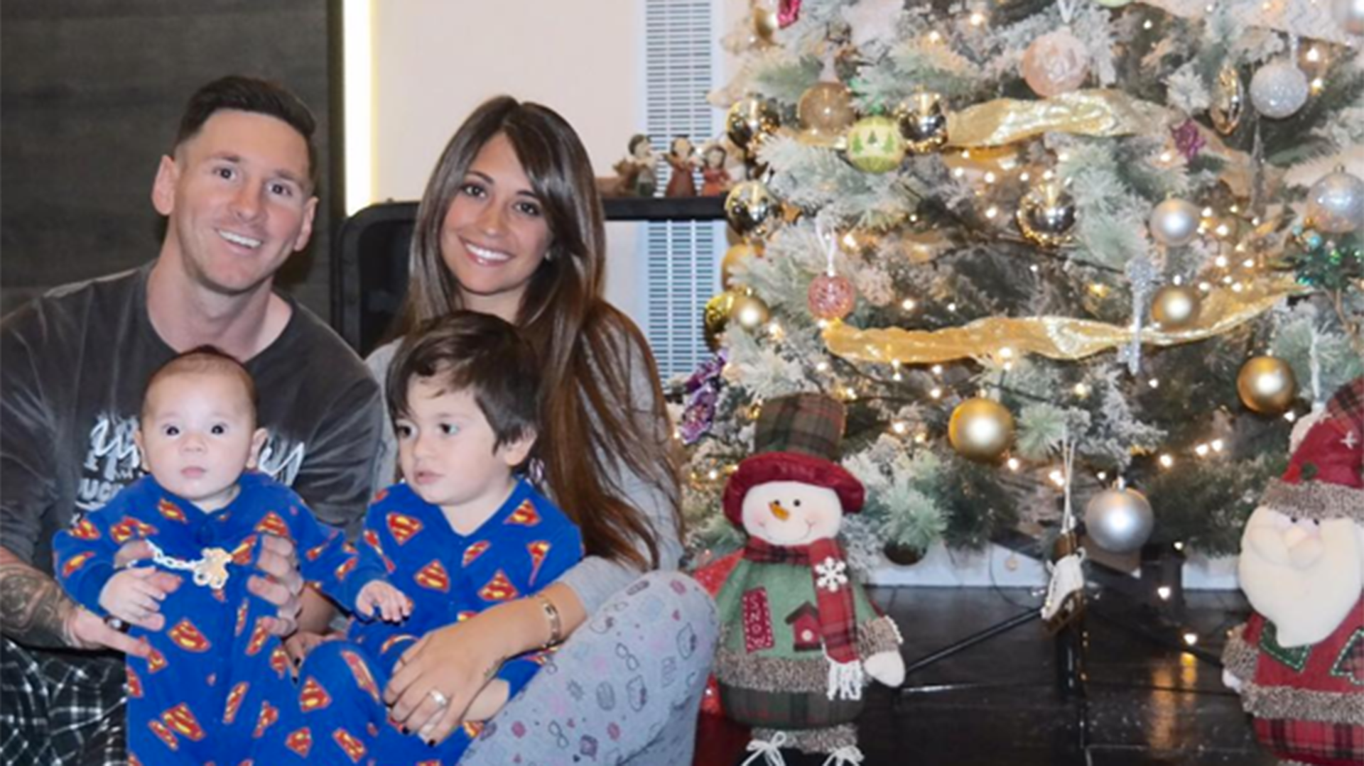 La primera Navidad de los Messi con Thiago y Mateo juntos