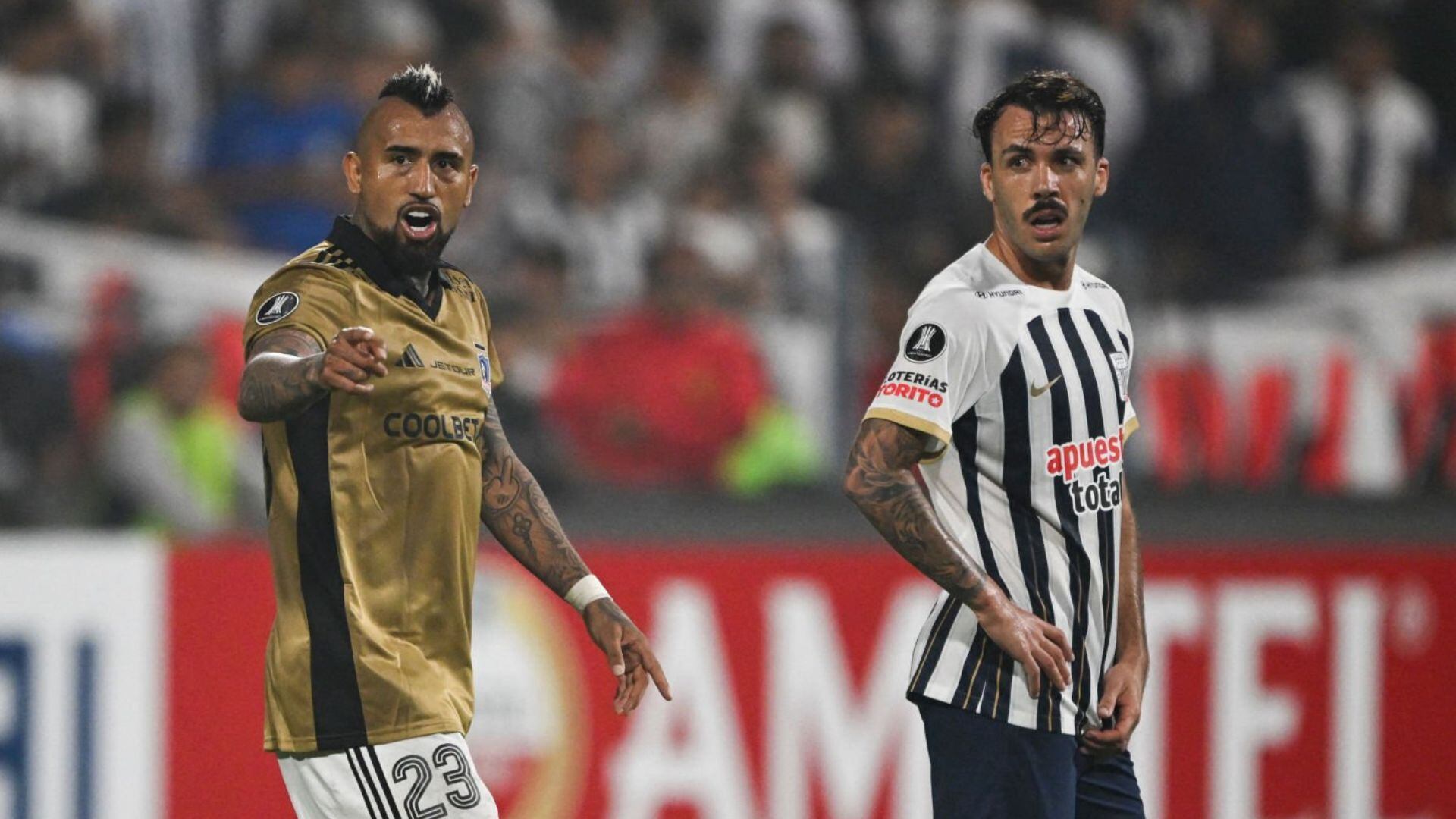 Arturo Vidal fue doblemente amonestado en Colo Colo vs Alianza Lima y no jugará ante Cerro Porteño.