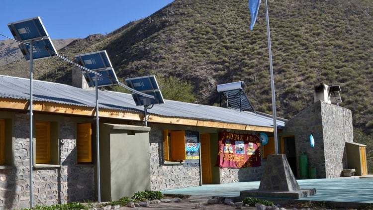 Las energías renovables saldan una deuda social urgente en las escuelas del interior. Foto: Archivo DEF.