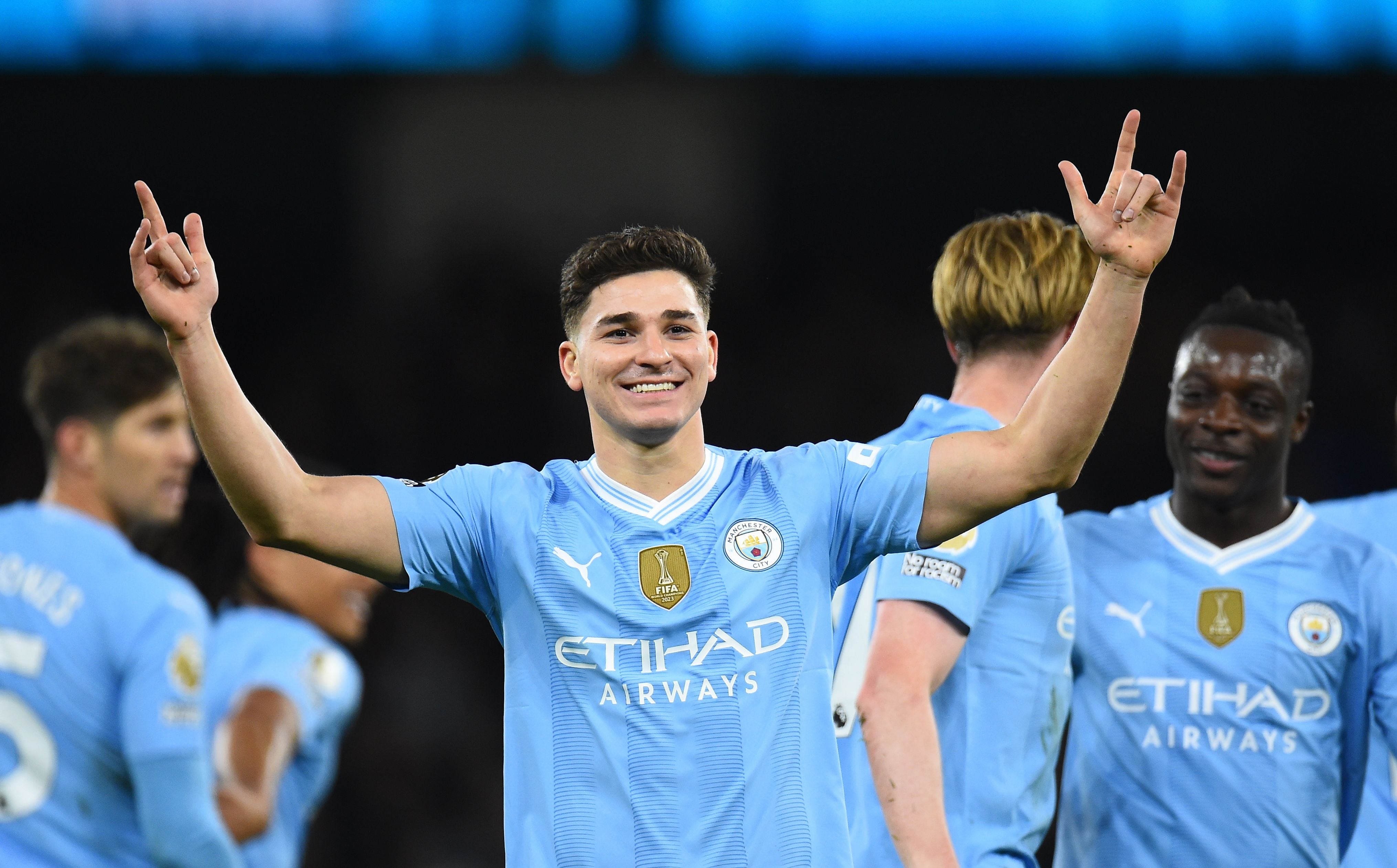 Julián Álvarez brindó una entrevista con los medios oficiales del Manchester City (EFE/EPA/PETER POWELL)