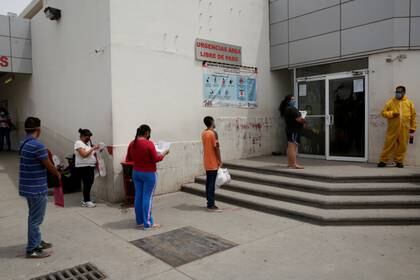 Los hospitales les negaban el acceso por falta de disponibilidad y  médicos (Foto: Reuters /Jose Luis Gonzalez)