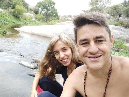 Unos días antes del accidente, Verónica y Javier habían regresado de sus vacaciones en las sierras cordobesas (Fotos: Facebook)