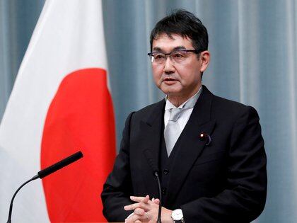 FOTO DE ARCHIVO: El ex ministro de Justicia de Japón Katsuyuki Kawai en una conferencia de prensa en la residencia oficial del primer ministro Shinzo Abe en Tokio, Japón, el 11 de septiembre de 2019. REUTERS / Issei Kato