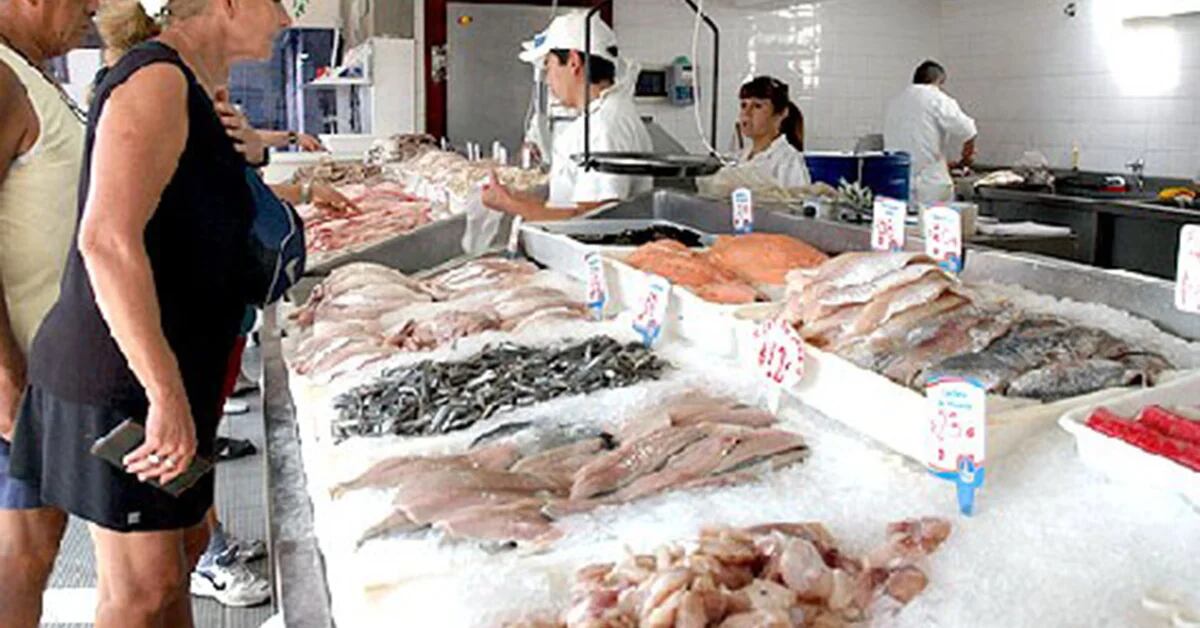 Fraude de cuaresma: en muchos supermercados compras pescado, pero la mayor  parte solo es hielo - Infobae