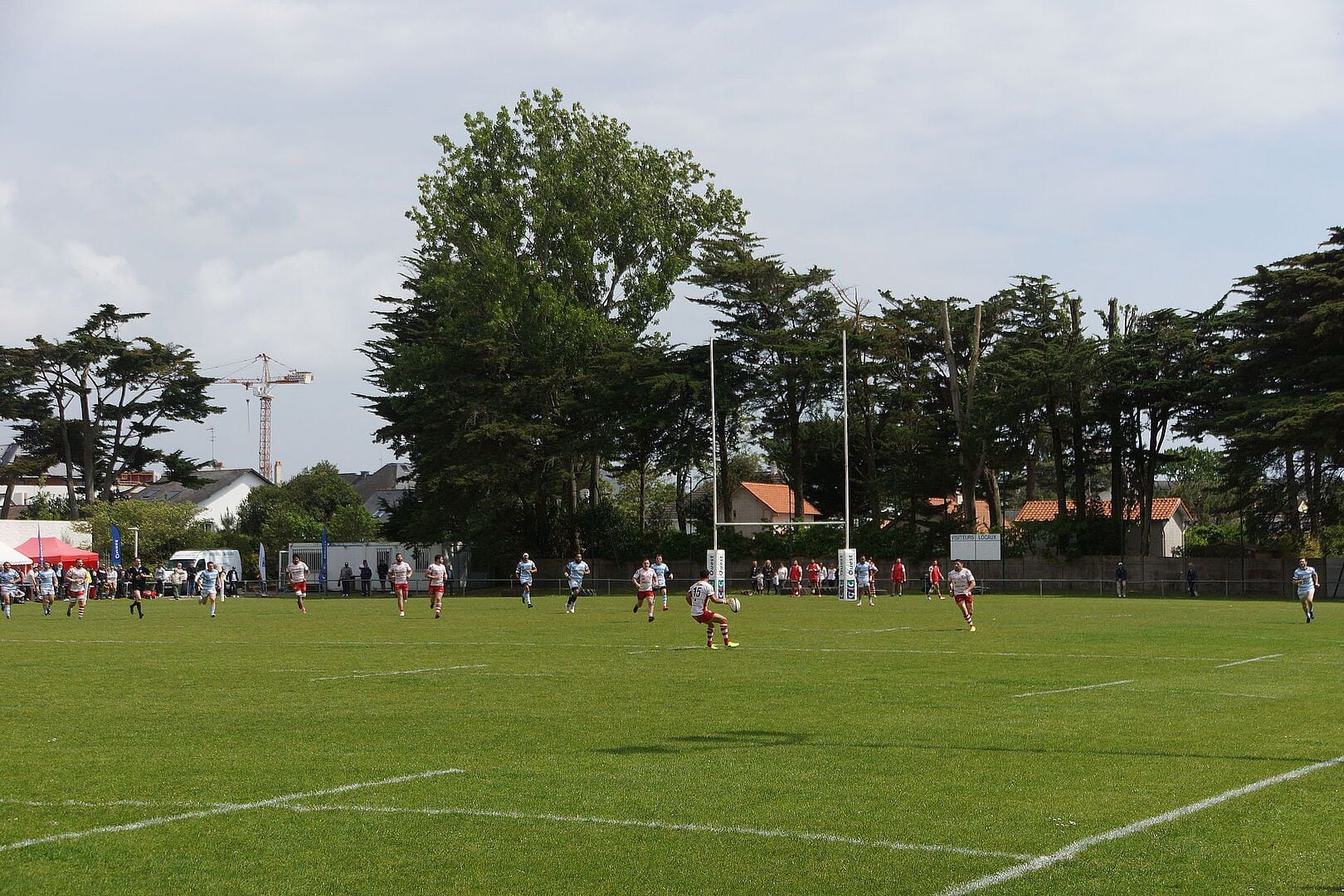 La cancha de rugby del complejo deportivo Jean-Gaillardon - Les Salines, lugar que Argentina usa como base en Francia