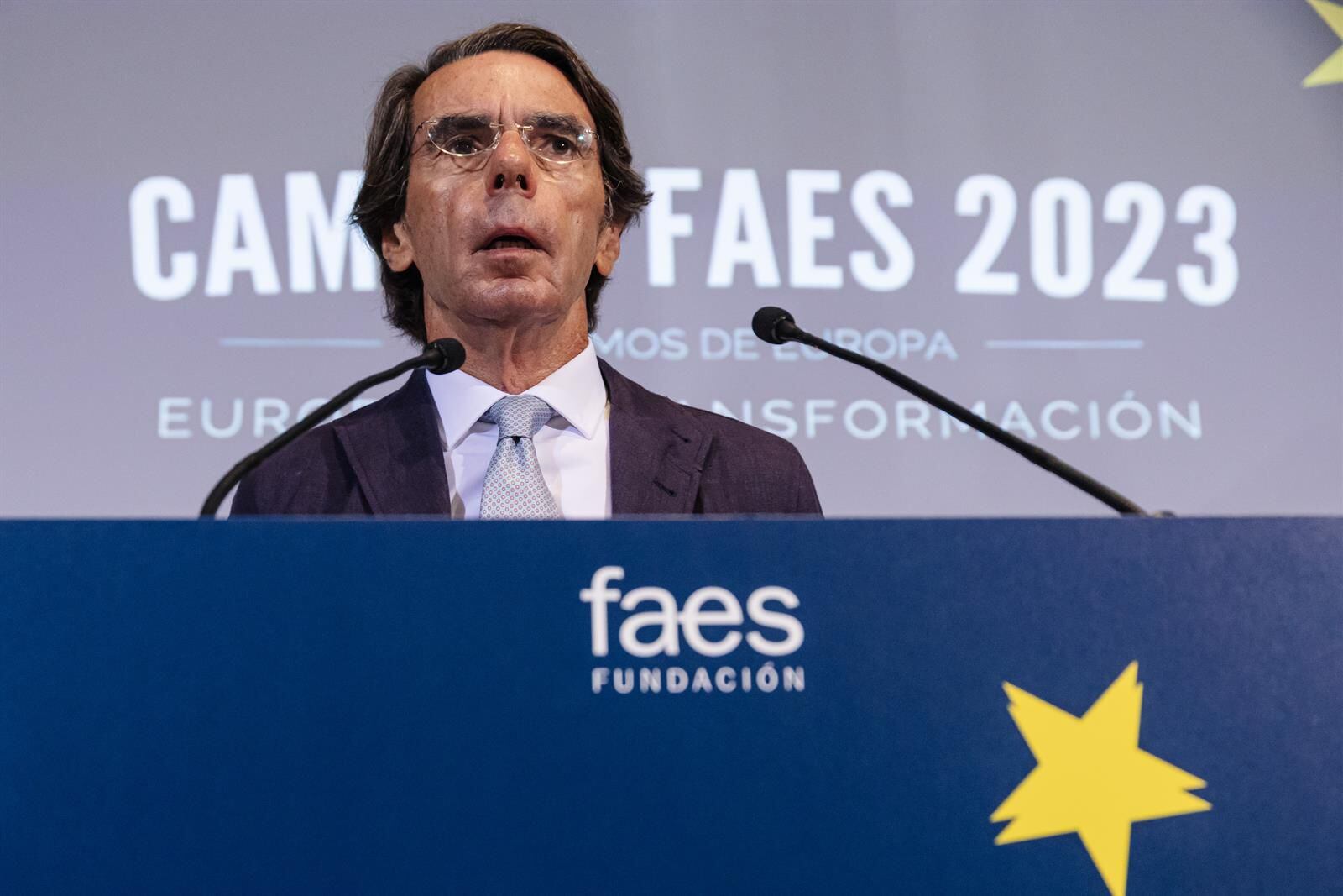 12/09/2023 El expresidente del Gobierno de España José María Aznar interviene durante la inauguración de una nueva edición del Campus FAES, en el Hotel Petit Palace Savoy Alfonso XII, a 12 de septiembre de 2023, en Madrid (España). Las jornadas que se desarrollan, hasta el próximo viernes 15 de septiembre, pretenden promover el pensamiento crítico, la reflexión y el debate sobre el futuro de las relaciones transatlánticas y el orden liberal, la estrategia de la Unión Europea (UE) y el papel de España en el tablero internacional, la economía y la transición energética, entre otros asuntos, bajo el título, 'Europa en transformación'. Aznar cierra la jornada de hoy, donde se rinde homenaje a Josep Piqué, ministro y patrono de FAES. POLITICA Carlos Luján - Europa Press 