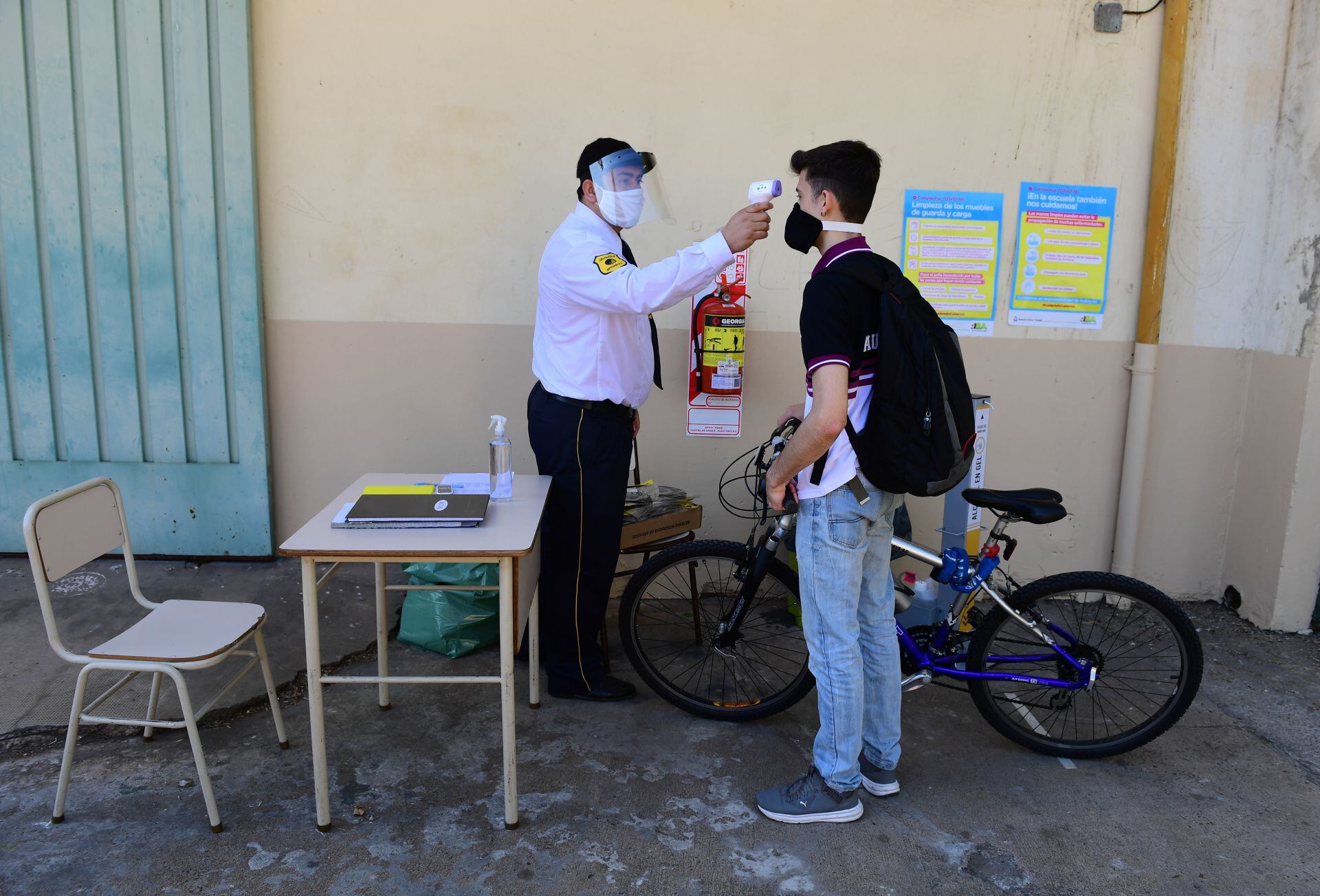 reinicio de clases en caba covid escuela tecnica 35 y 27 montecastro