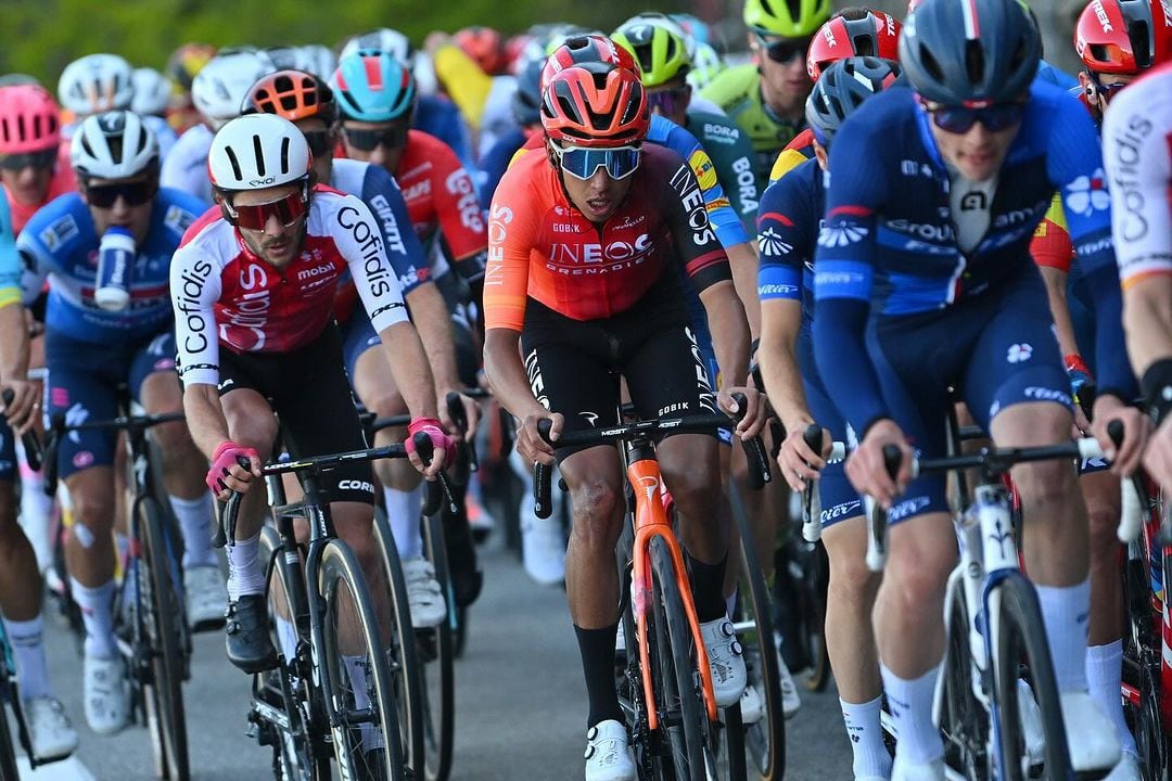 Egan Bernal se metió al Top 20 de la clasificación general en el Tour de Romandía - crédito @gettysport/Instagram