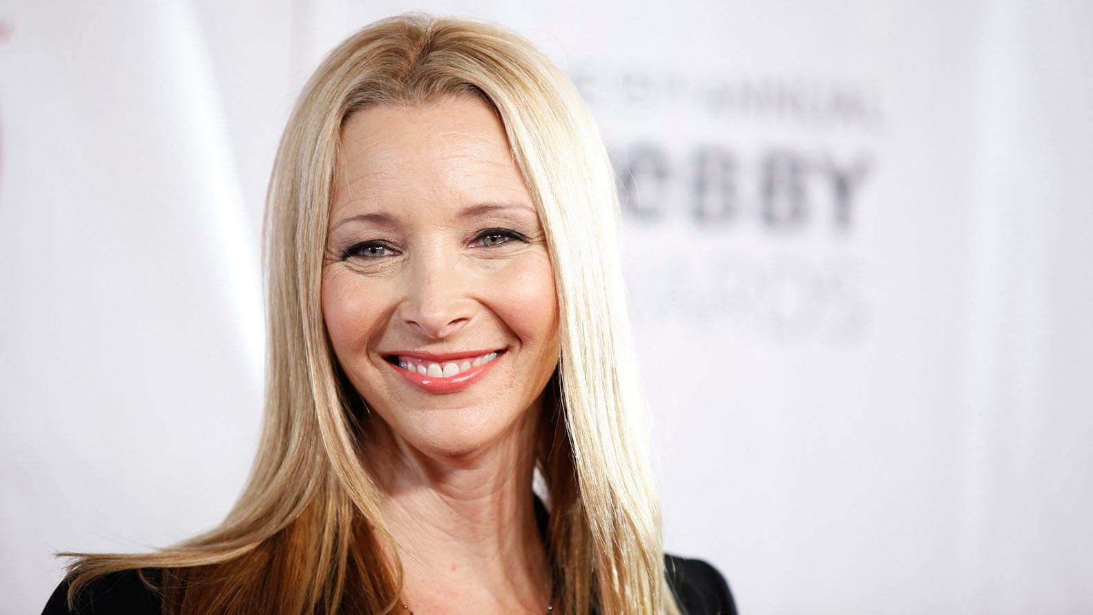 1583px x 891px - Lisa Kudrow, la actriz de coeficiente intelectual brillante que naciÃ³ â€œcon  35 aÃ±osâ€ y tiene sensibles diferencias con su adorada Phoebe Buffay -  Infobae