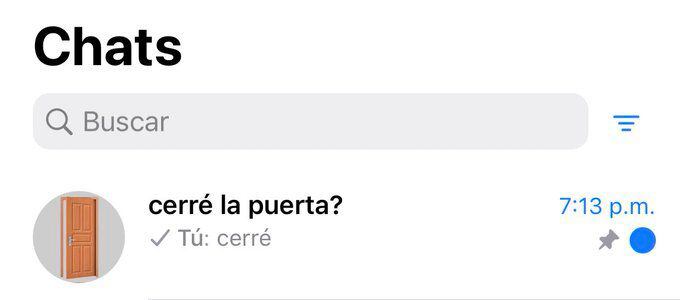 El usuario Santi compartió en X su método para recordar cerrar la puerta, creando un grupo de WhatsApp llamado "¿Cerré la puerta?"