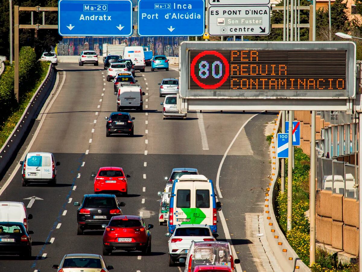 El director de Tráfico dice que las autovías tendrán peajes en el 2024 y el  Gobierno lo desmiente «categóricamente»