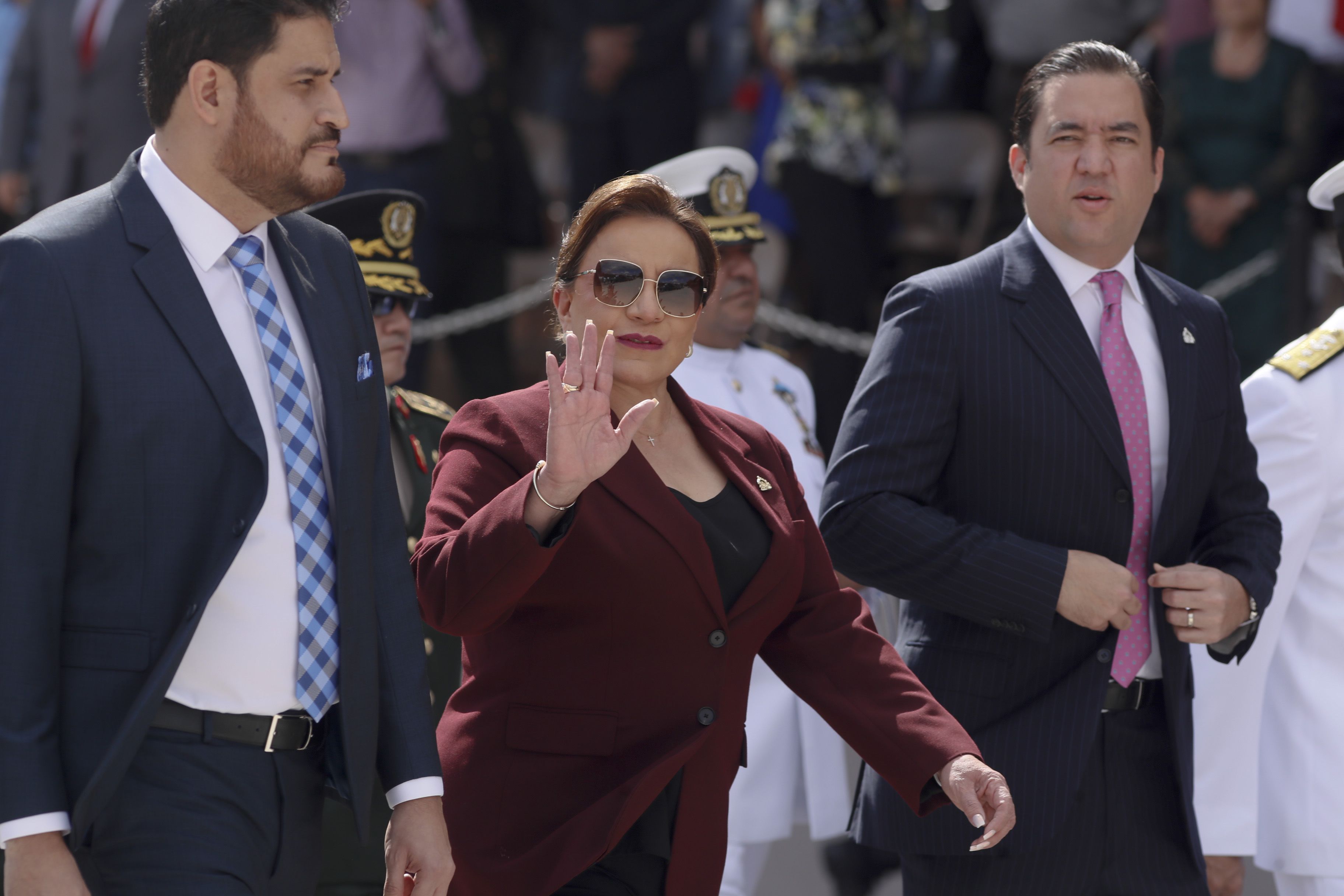 La presidenta hondureña convoca movilización para exigir la elección de  fiscal general y adjunto - Infobae