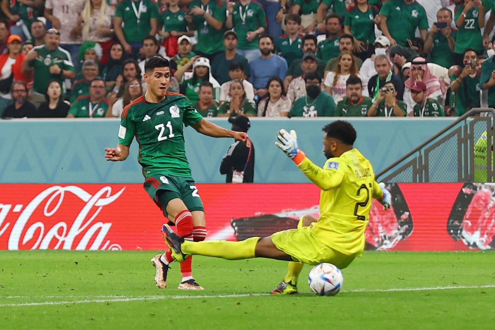 Uriel Antuna falló una jugada clara que pudo significar el pase octavos de México (Foto: Reuters)