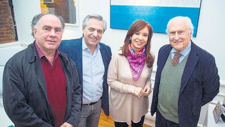 Pino Solanas y Mario Cafiero con Alberto Fernández y Cristina Fernández de Kirchner, cuando formalizaron el acuerdo de Proyecto Sur con el Frente de Todos. (Foto: Proyecto Sur)