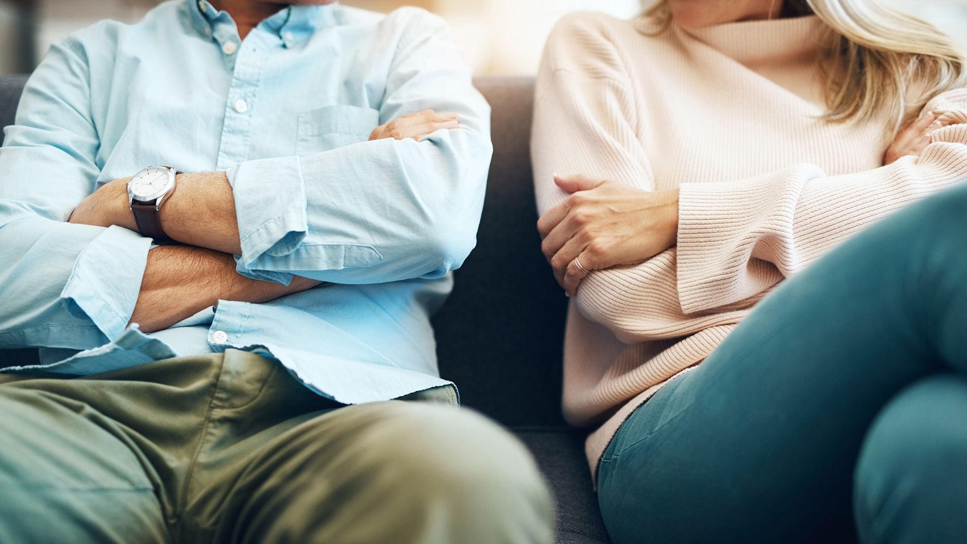 "En los celos patológicos lo que está implícito es que el otro me pertenece, que el otro es un objeto que es mío, que no puede ni hacer ni mirar al otro, ni puede decidir", ejemplifica la experta (Getty Images)