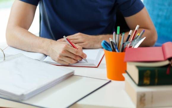 L'IEO lance des programmes de bourses d'études pour étudier en Espagne. Foto : COLPRENSA