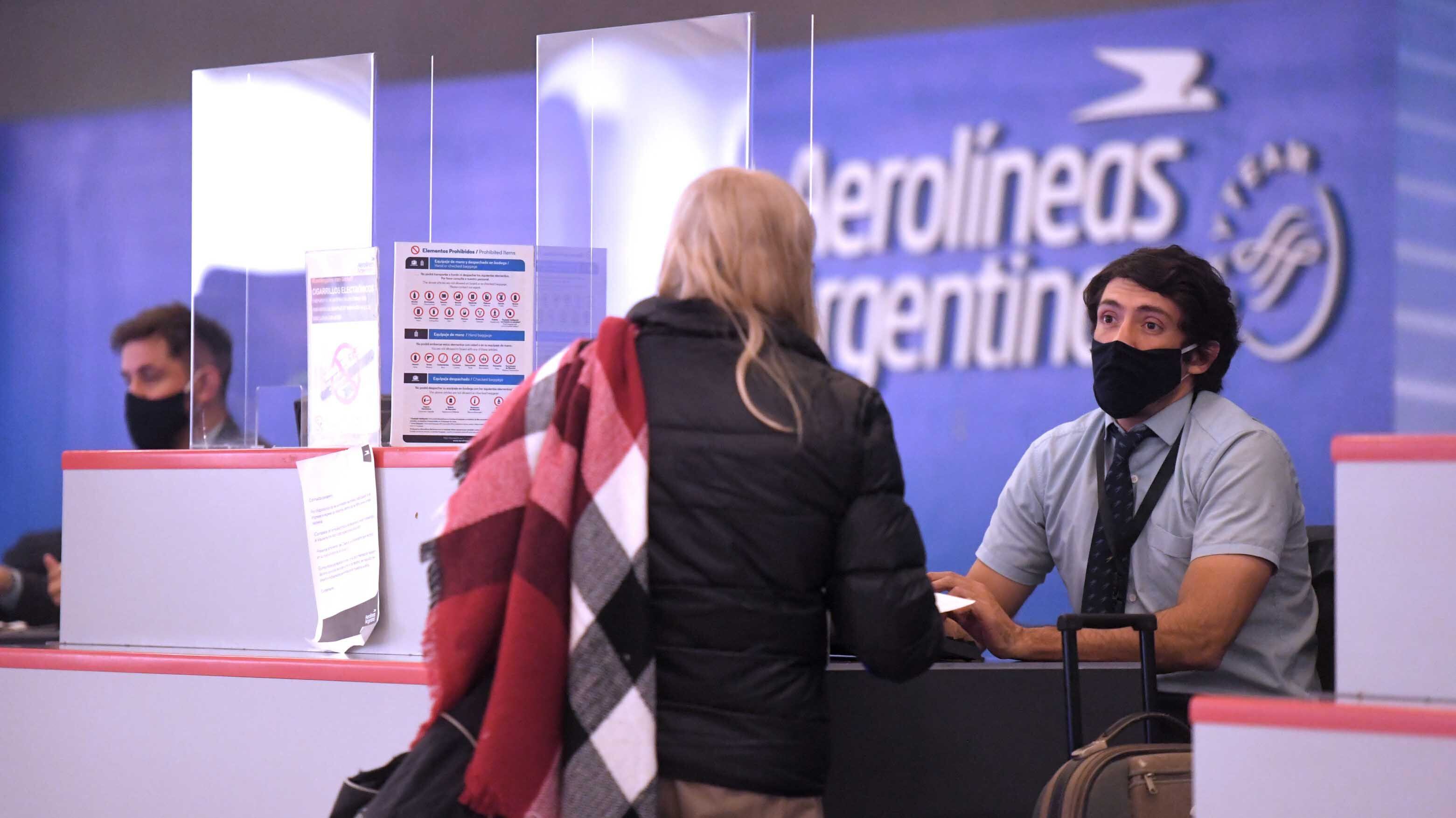 Cambios De Pasajes Sin Cargo Cómo Es El Nuevo Sistema De Aerolíneas Argentinas Ante Las