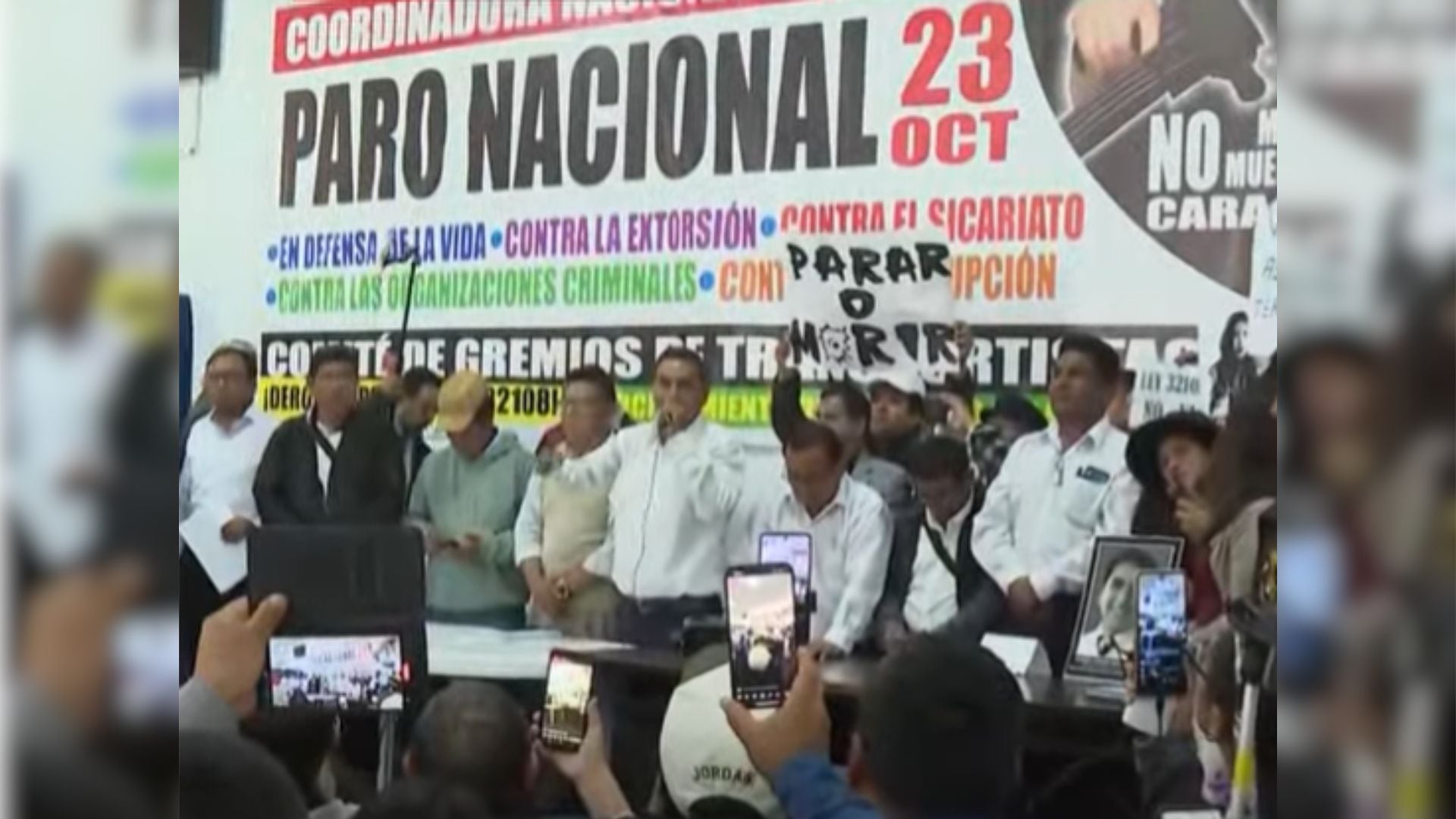 Conferencia de prensa de la Coordinadora Unitaria de Lucha Multiplataforma en Pueblo Libre.