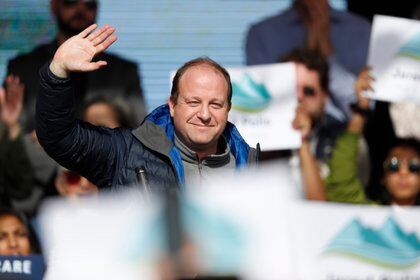 El gobernador de Colorado, Jared Polis (AP)