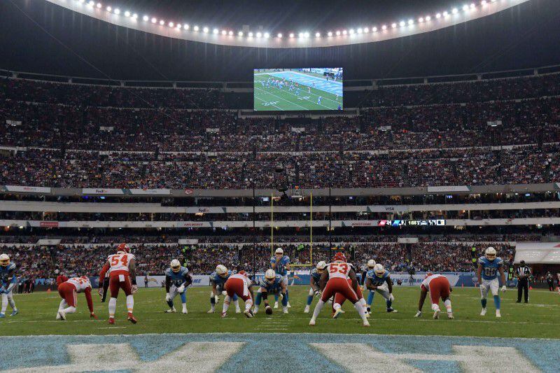 La NFL en México! Sigue en vivo el Cardinals vs 49ers en el Estadio Azteca