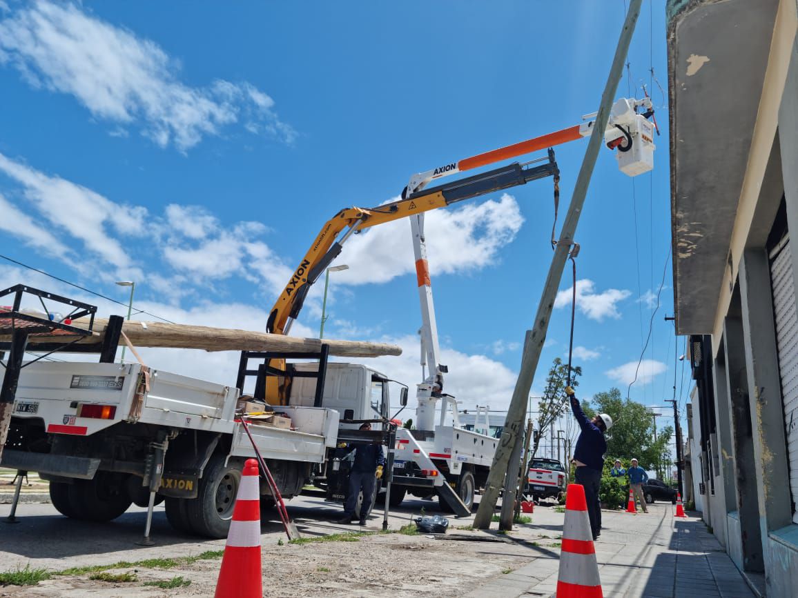 EDES avanza en la normalización del servicio de energía en Bahía Blanca