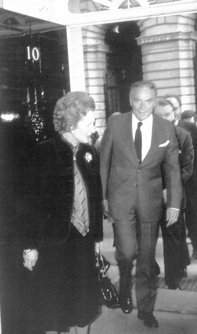 Thatcher y el Secretario de Estado de Estados Unidos, Alexander Haig en Londres durante el conflicto de Malvinas