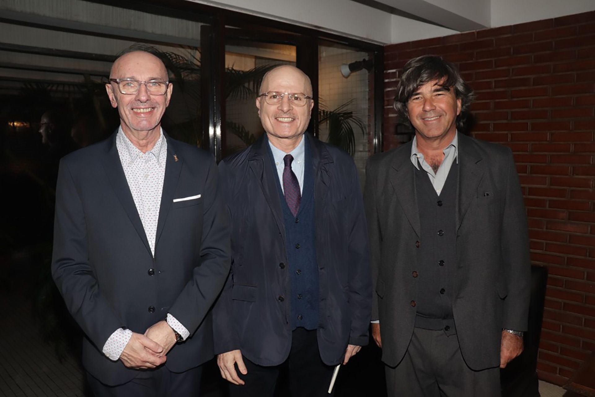 Eduardo Gálvez, Horacio Paovani y Jaime Kleidermacher, secretario general de la Fundación Victoria Ocampo