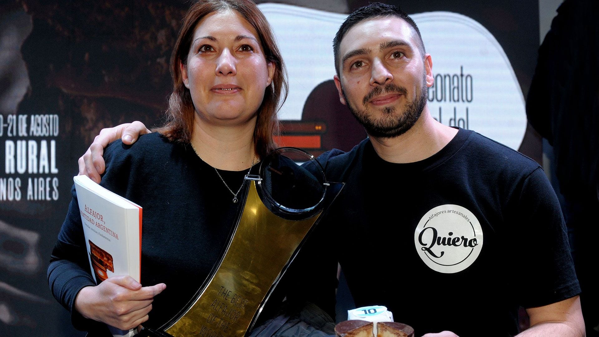 Yanina Acosta y Maximiliano Santos son los creadores del alfajor Quiero, el campeón mundial del alfajor (Télam)