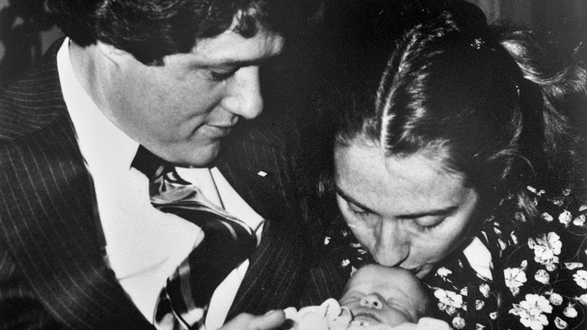 Bill y Hillary, con su hija Chelsea (AP)