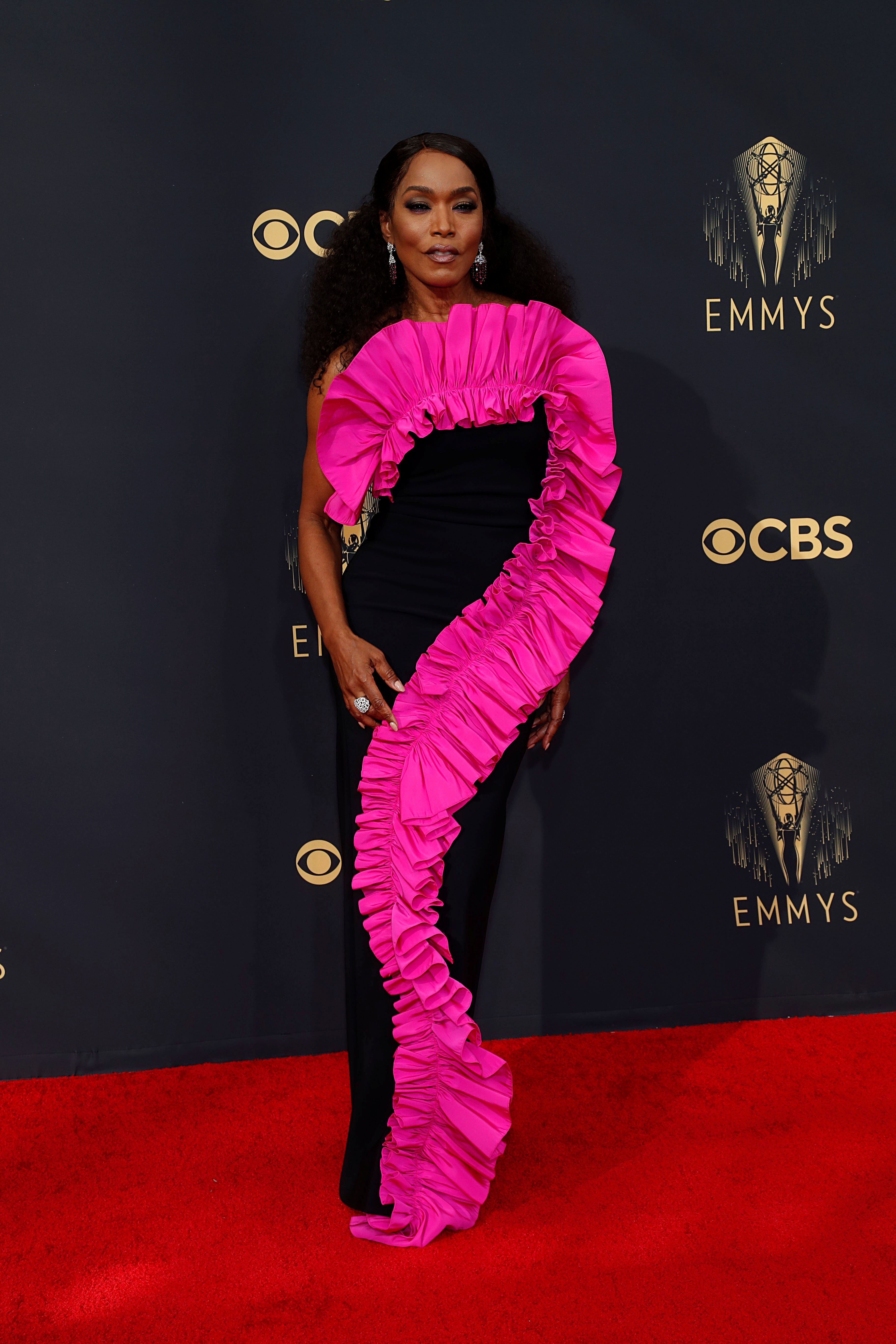 Emmy 2021: todos los looks de la alfombra roja - Infobae