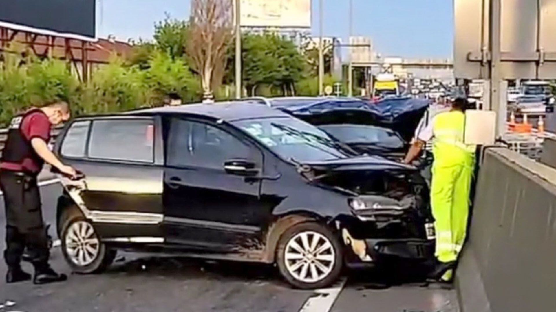 Choque en la autopista Illia portada