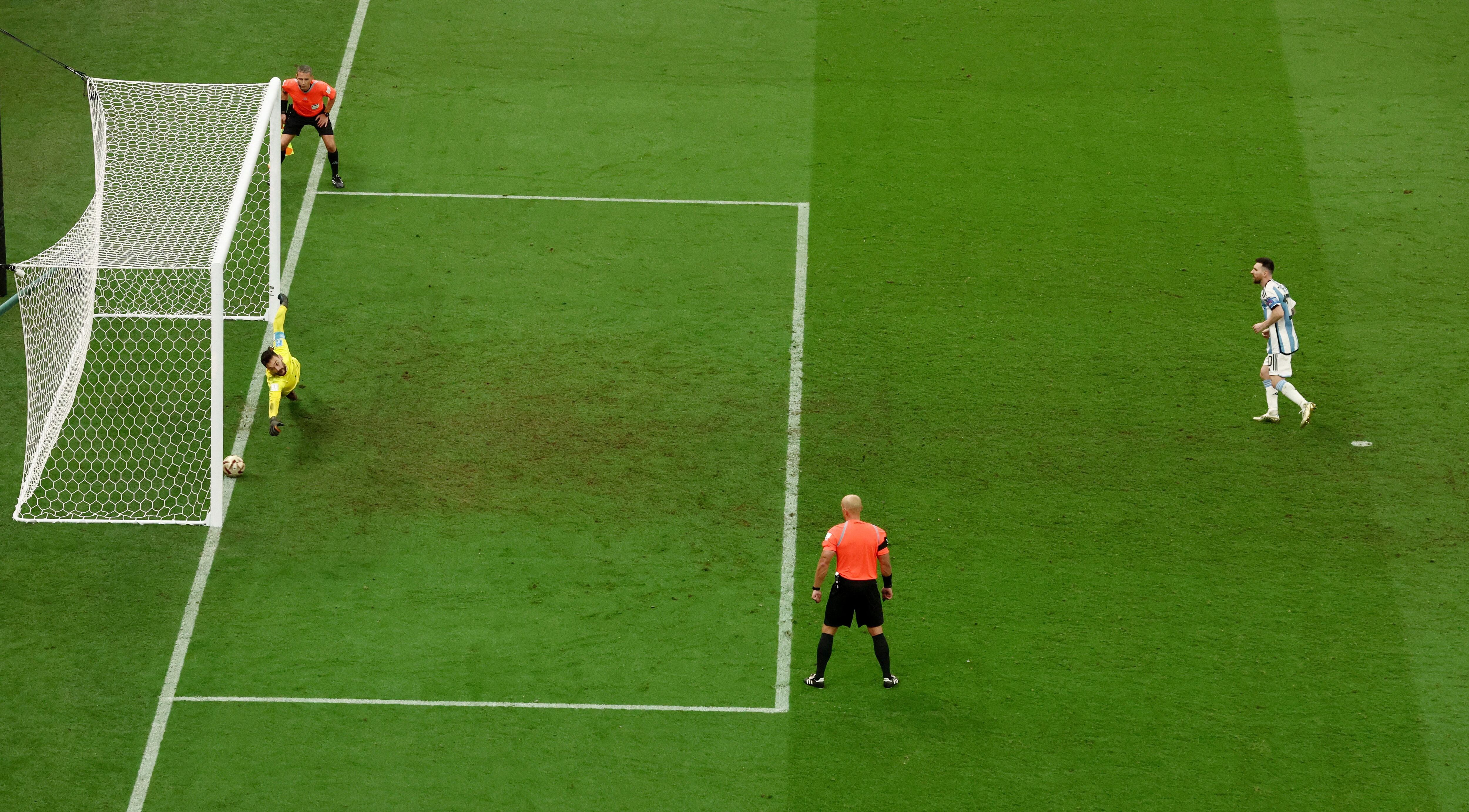 Lloris aseguró que tras los goles de Mbappé se dio "un combate de boxeo" por el estilo de partido que se planteó (Foto: Reuters/Molly Darlington)