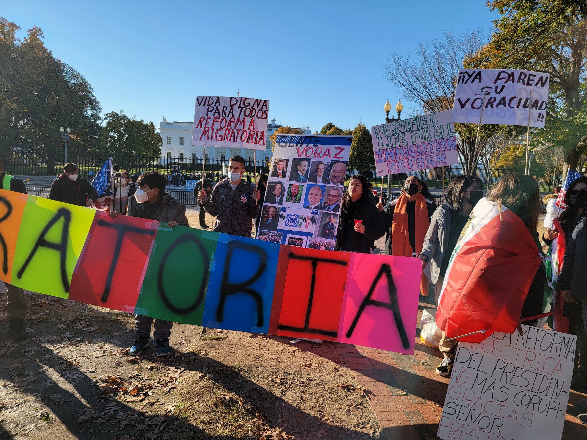 Migrantes en Casa Blanca