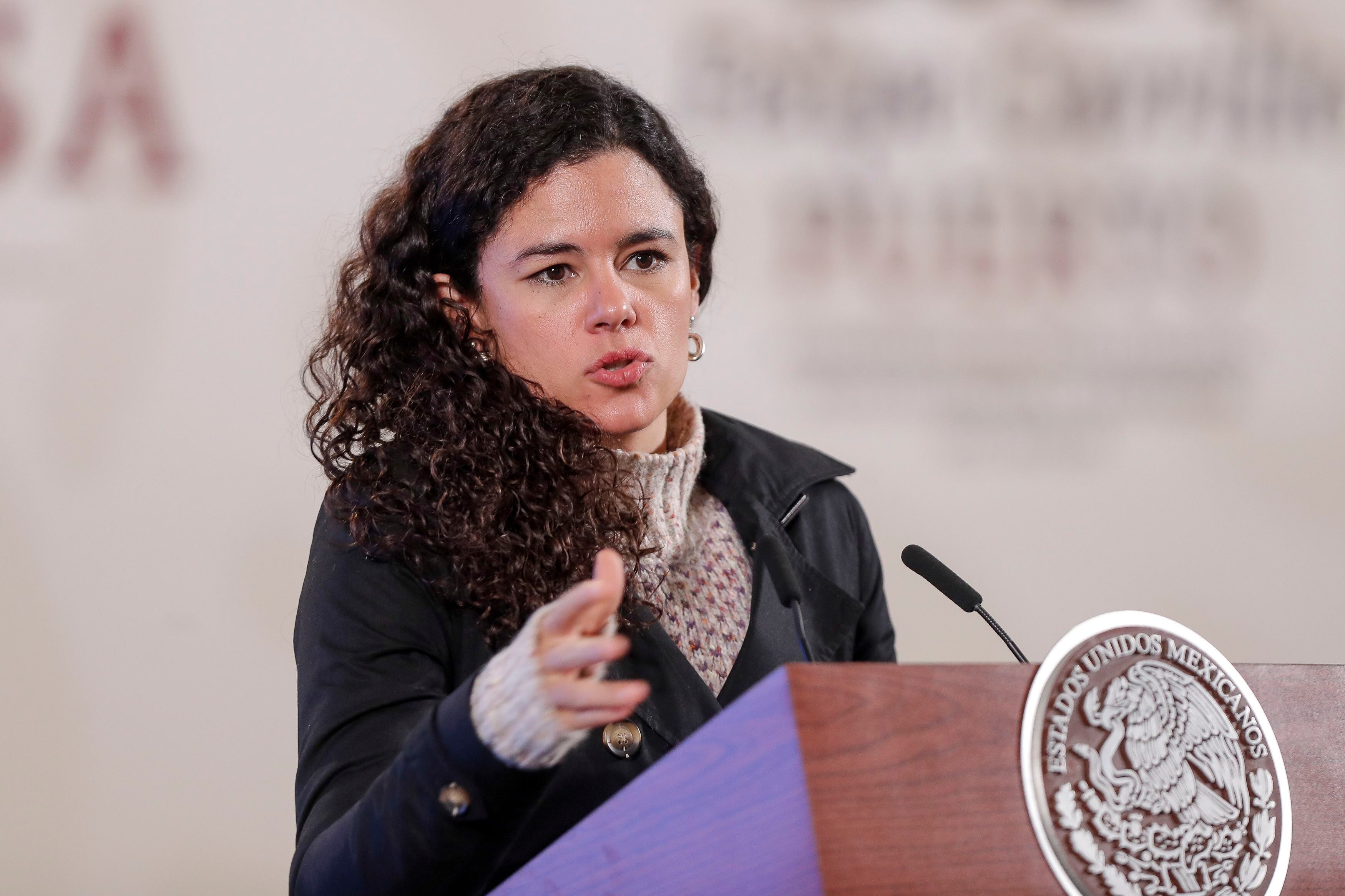 La secretaria de Gobernación, Luisa María Alcalde, habla de las dos reformas. EFE/ Isaac Esquivel 