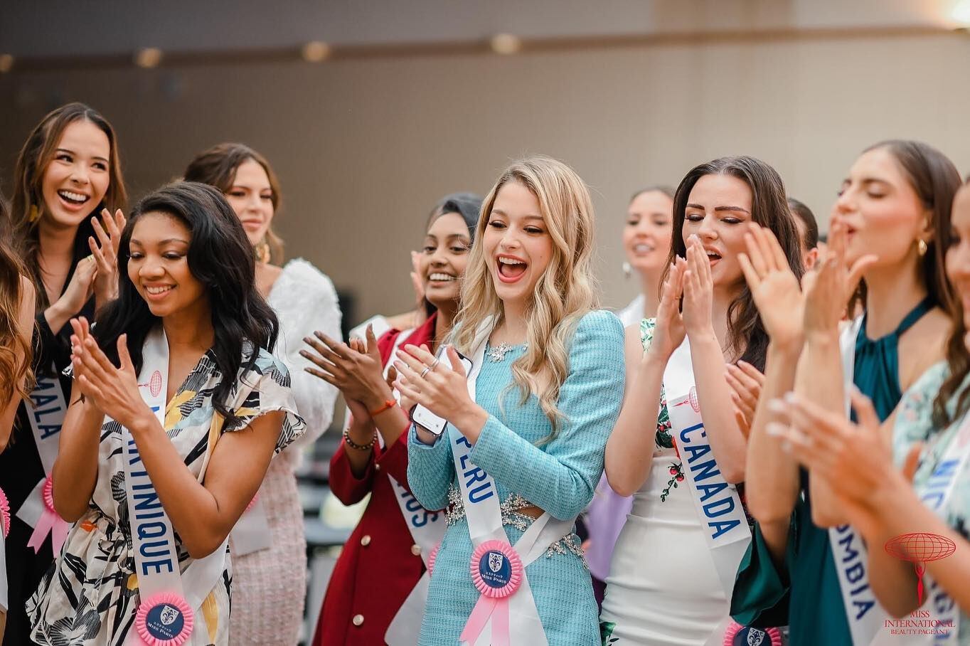 Camila Díaz y modelos en las actividades del Miss International 2023.