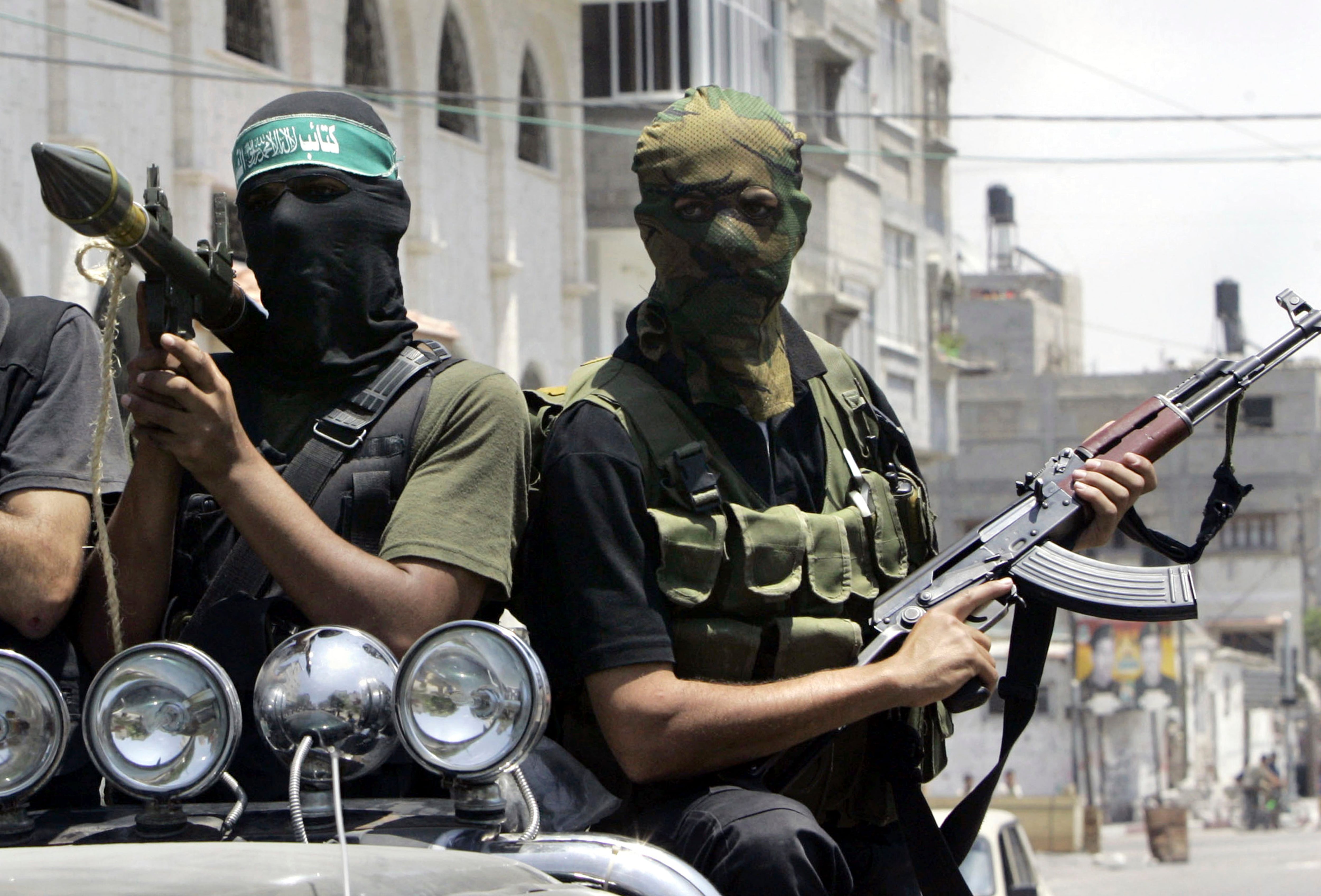 El grupo terrorista Hamas se atribuyó la muerte de 21 soldados israelíes en un ataque con cohete en el centro de Gaza. (AP/Hatem Moussa)