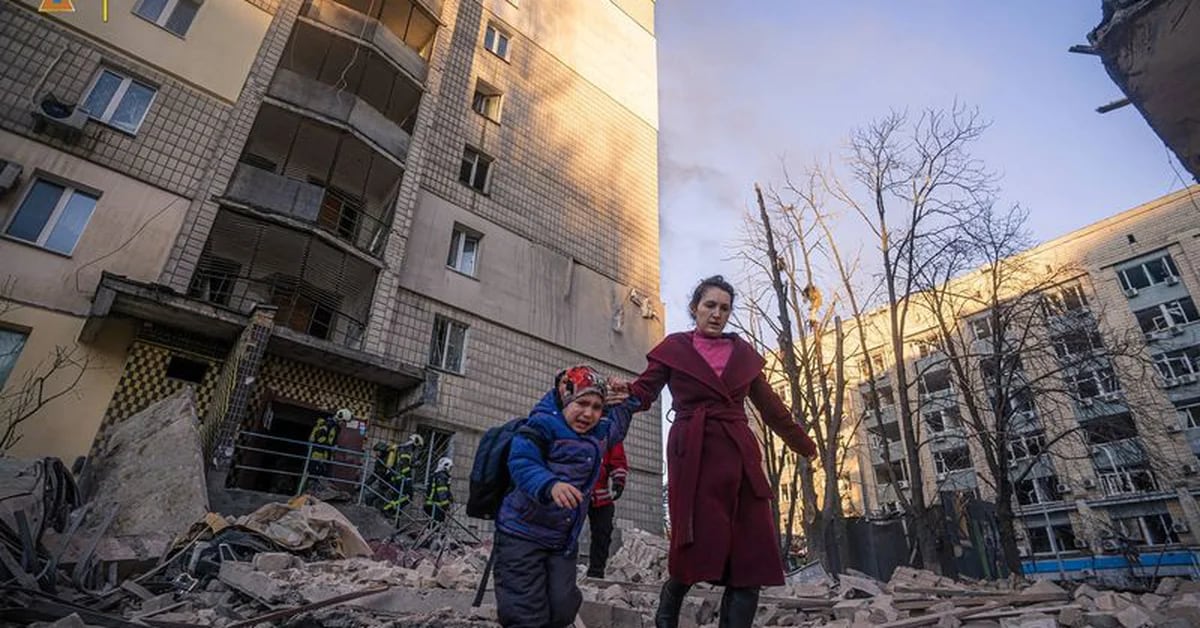 Invasi Putin ke Ukraina langsung: 1 tewas, 3 terluka setelah penembakan Rusia di daerah perumahan Kyiv