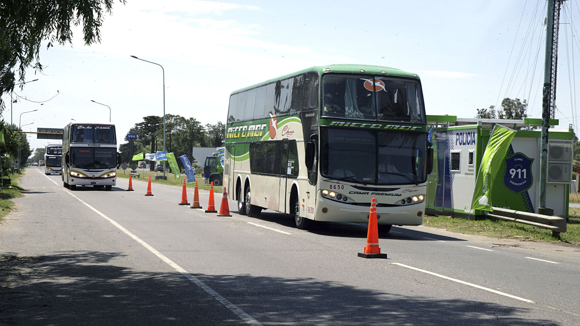 Las empresas de transporte posibilitarán que los grupos familiares adquieran pasajes para trasladarse en butacas adyacentes (Télam)