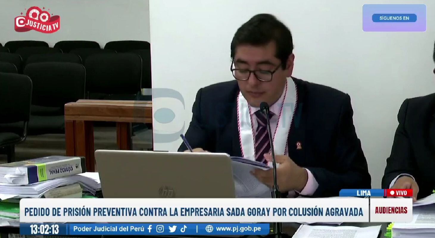 El fiscal Freddy Niño expone los avances de la investigación en la audiencia de prisión preventiva contra Mauricio Fernandini y Sada Goray. (JusticiaTV)