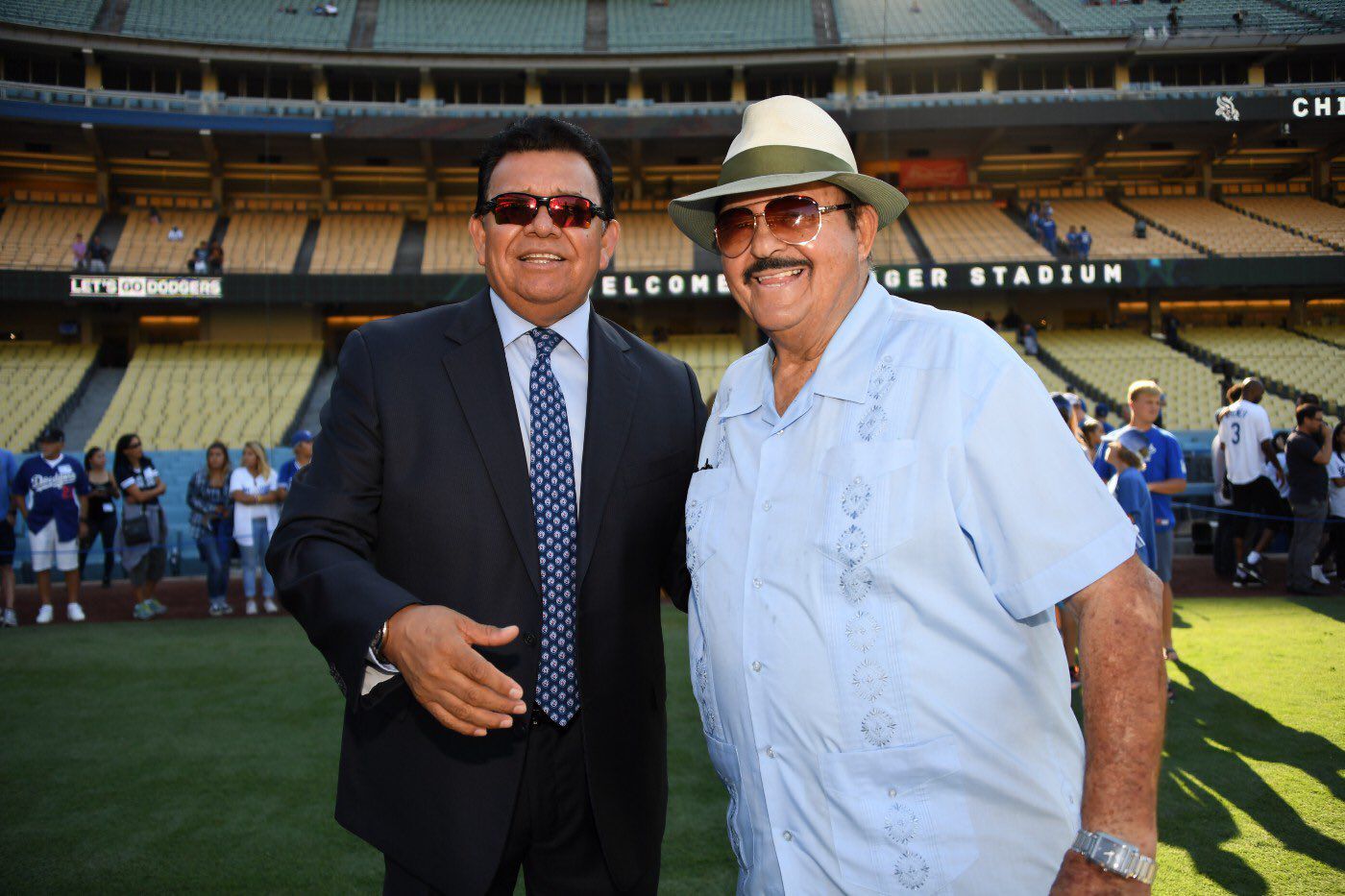 Mike Brito y como el béisbol y Fernando Valenzuela le cambiaron la