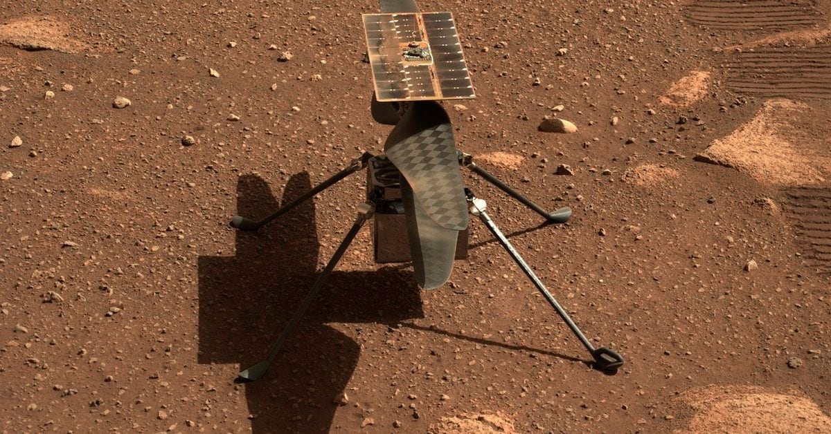 Nuovo fotografo sulla superficie di Marte: un ingegnoso elicottero ha fotografato il rover persistente in volo