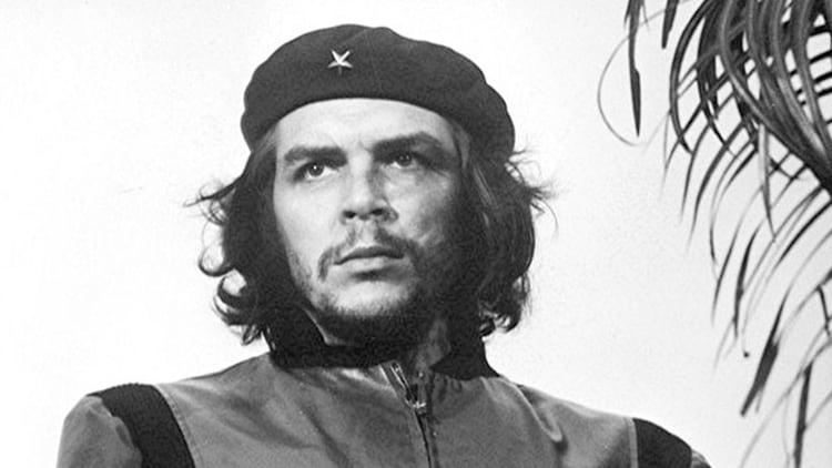 La foto icónica de Ernesto Guevara tomada por Alberto Díaz (Korda) en 1960