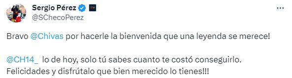 El piloto tapatío enalteció la carrera del futbolista en su más reciente fichaje con Guadalajara.