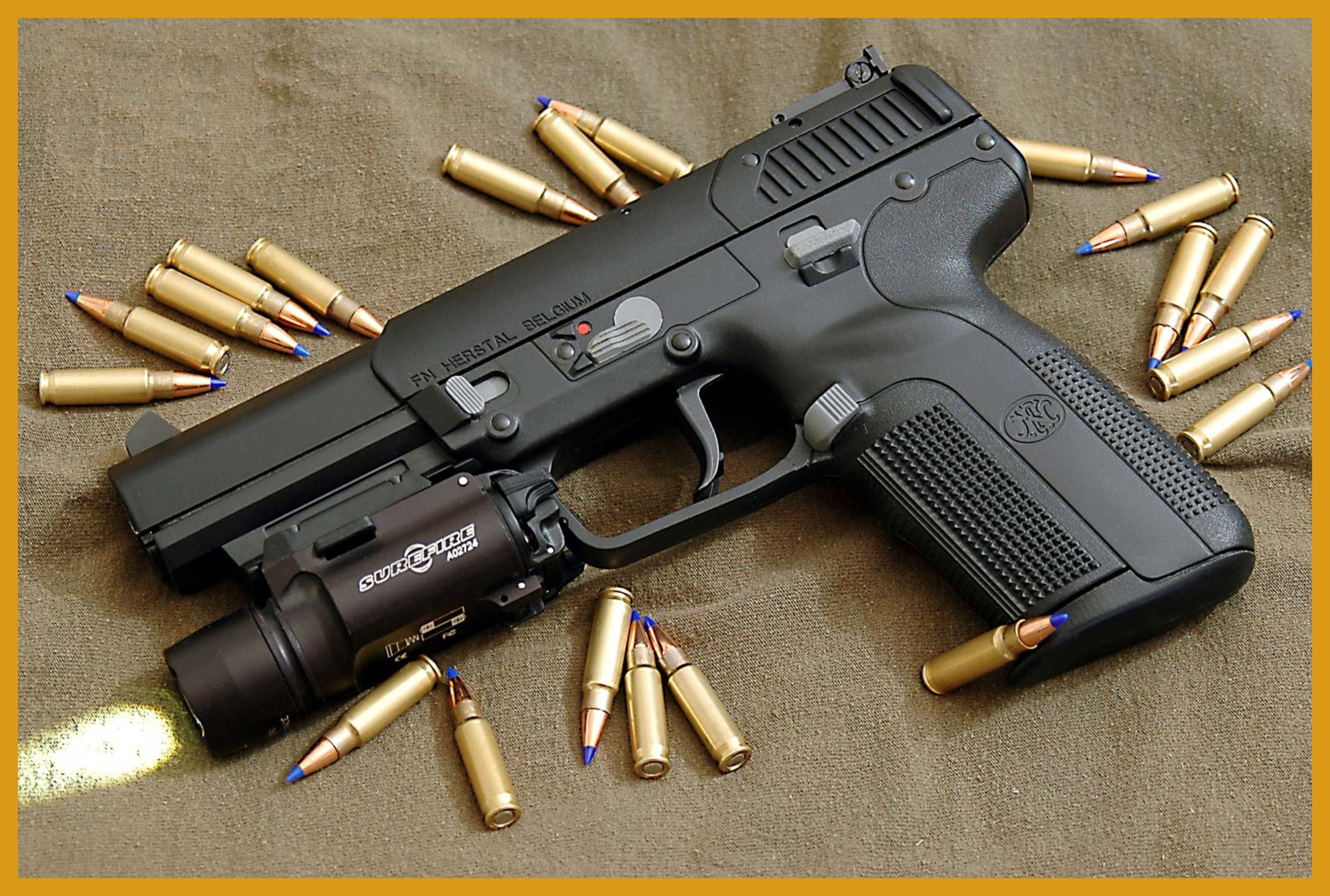 La Armada Colombiana incorpora la pistola Glock 17