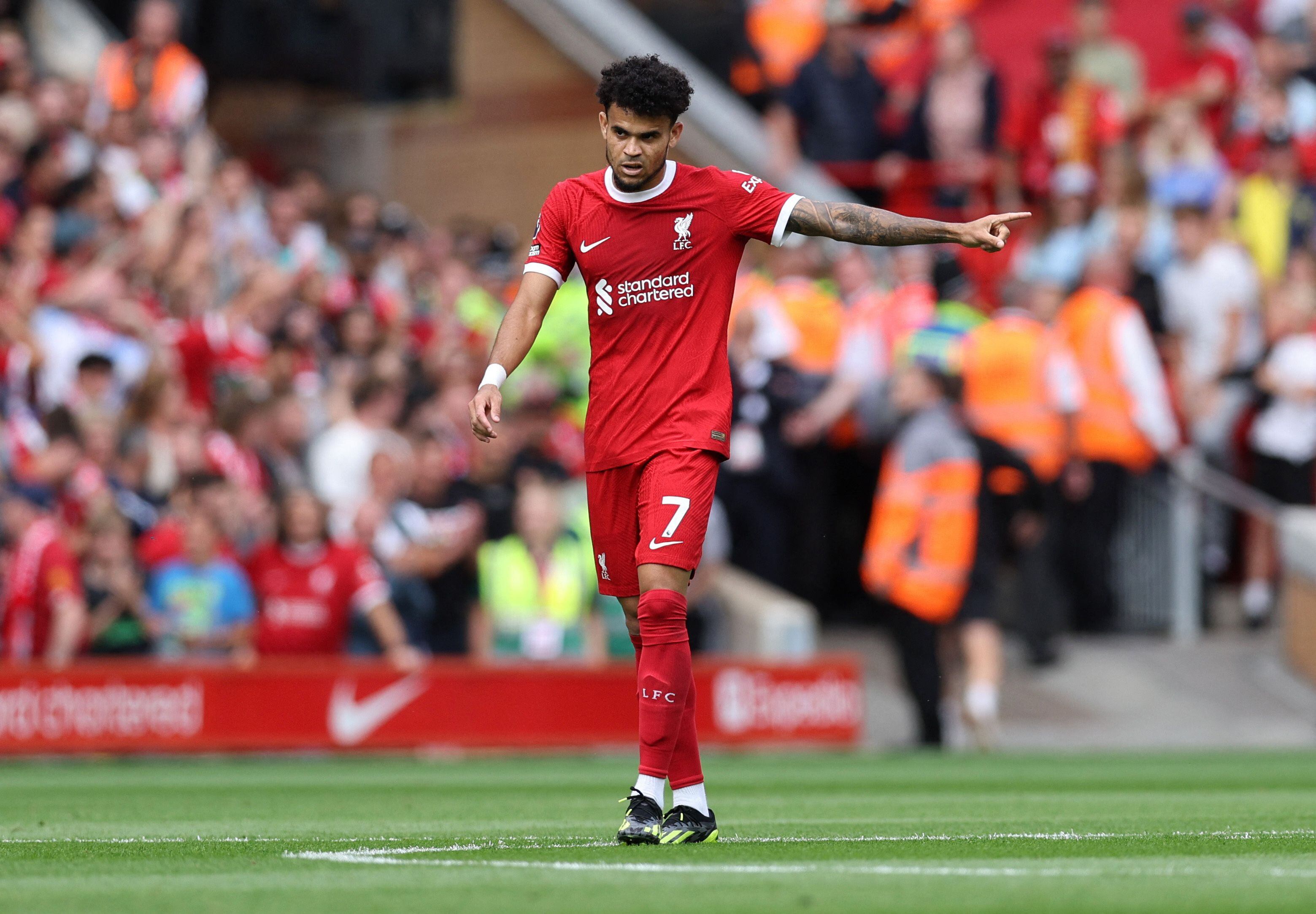 Luis Díaz le marcó al Chelsea en la primera fecha y repitió anotación ante el AFC Bournemouth. Foto: REUTERS/David Klein