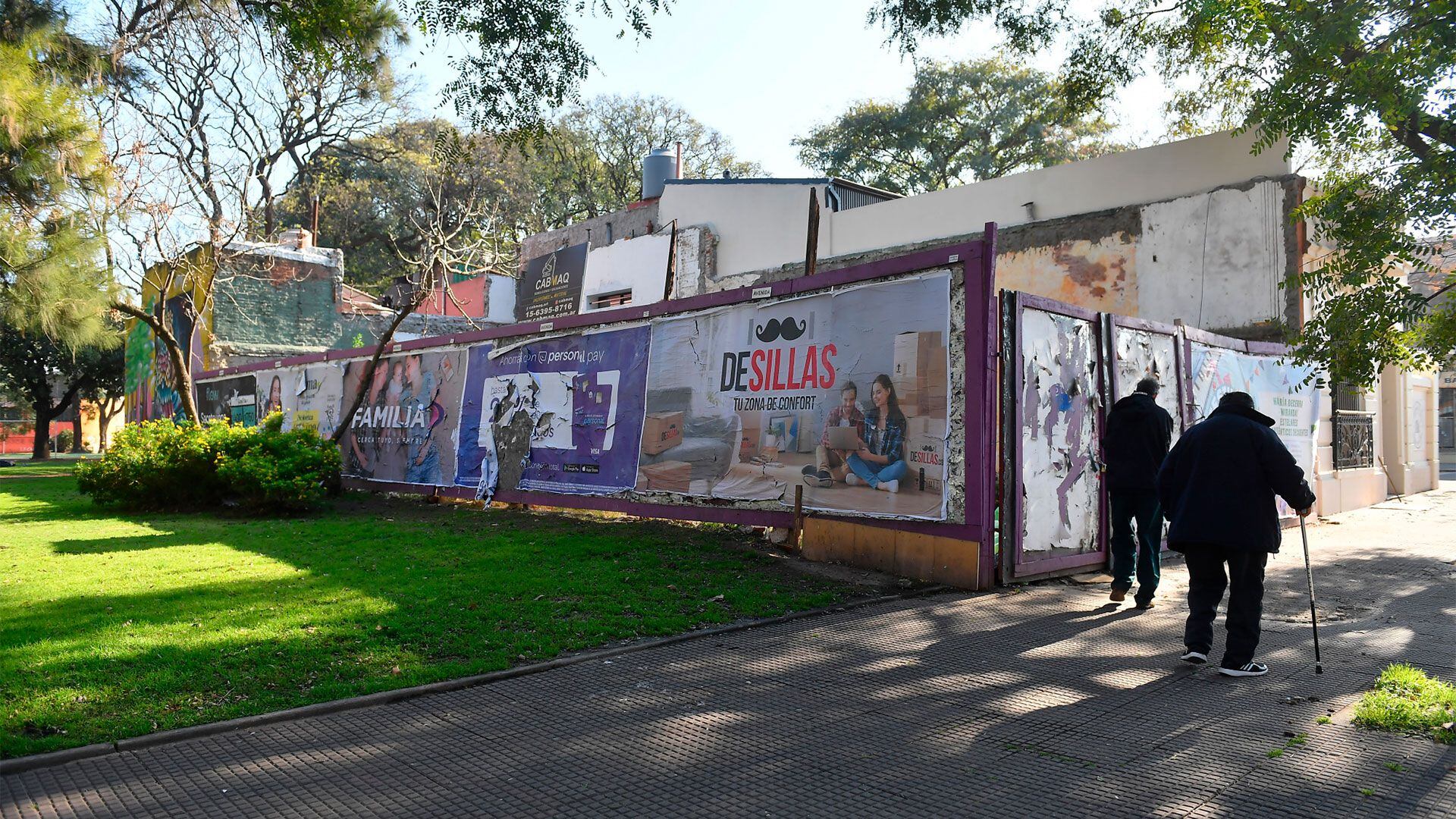 ¿un Edificio En Una Plaza Porteña La Lucha De Un Grupo De Vecinos Y