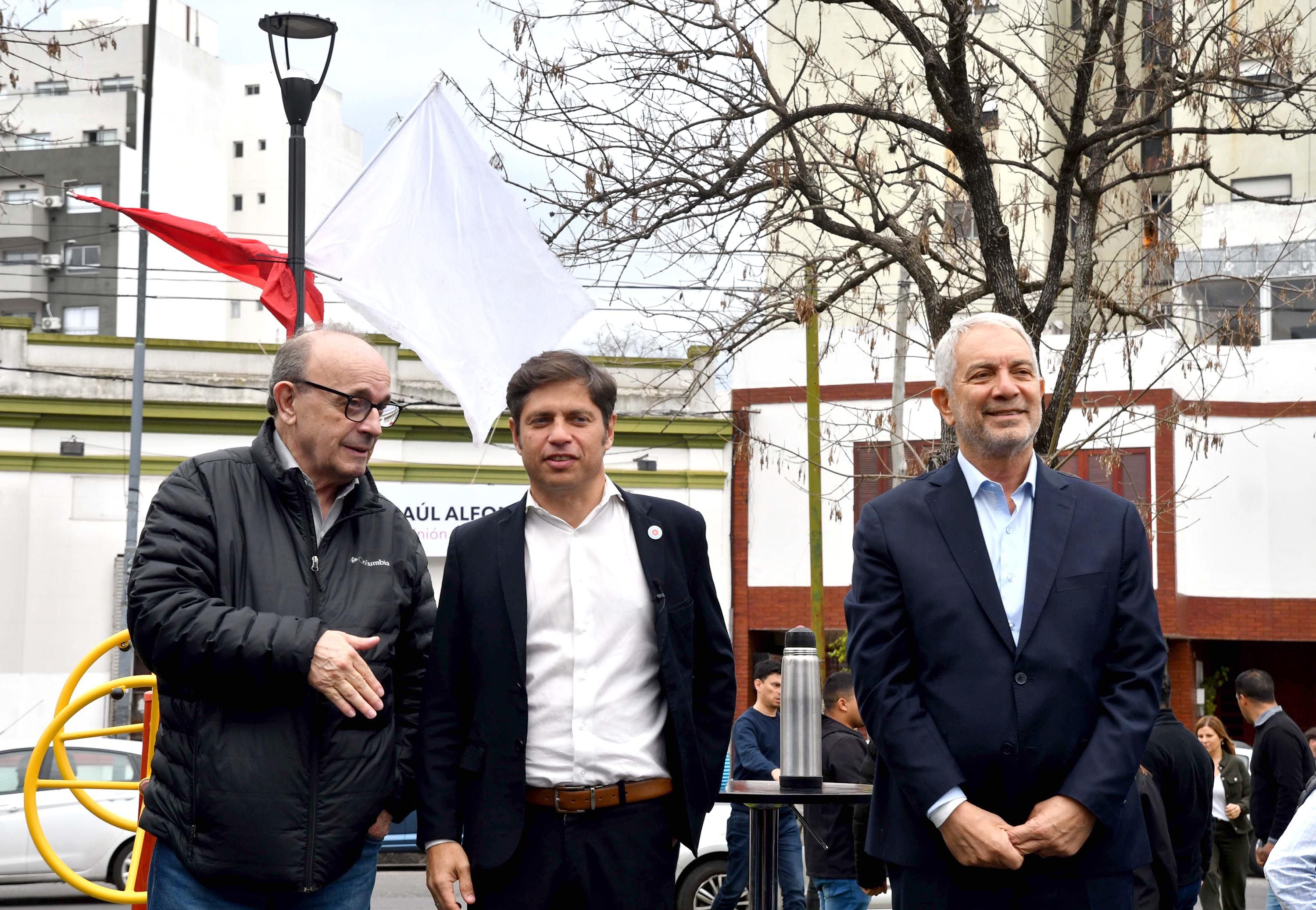 Kicillof junto a Leopoldo Moreau y el ministro de Justicia, Julio Alak (Aglaplata)