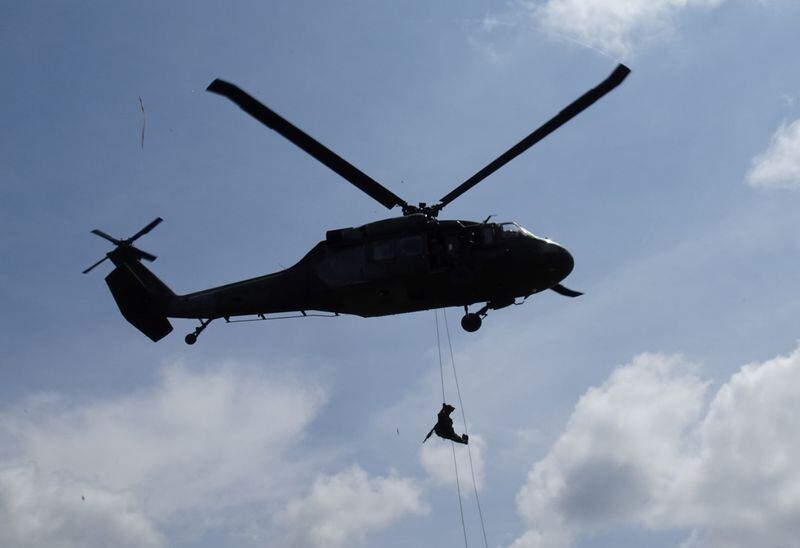 Nueve militares se murieron en un accidente aéreo el lunes 29 de abril en el sur de Bolívar - crédito Luis Jaime Acosta/Reuters