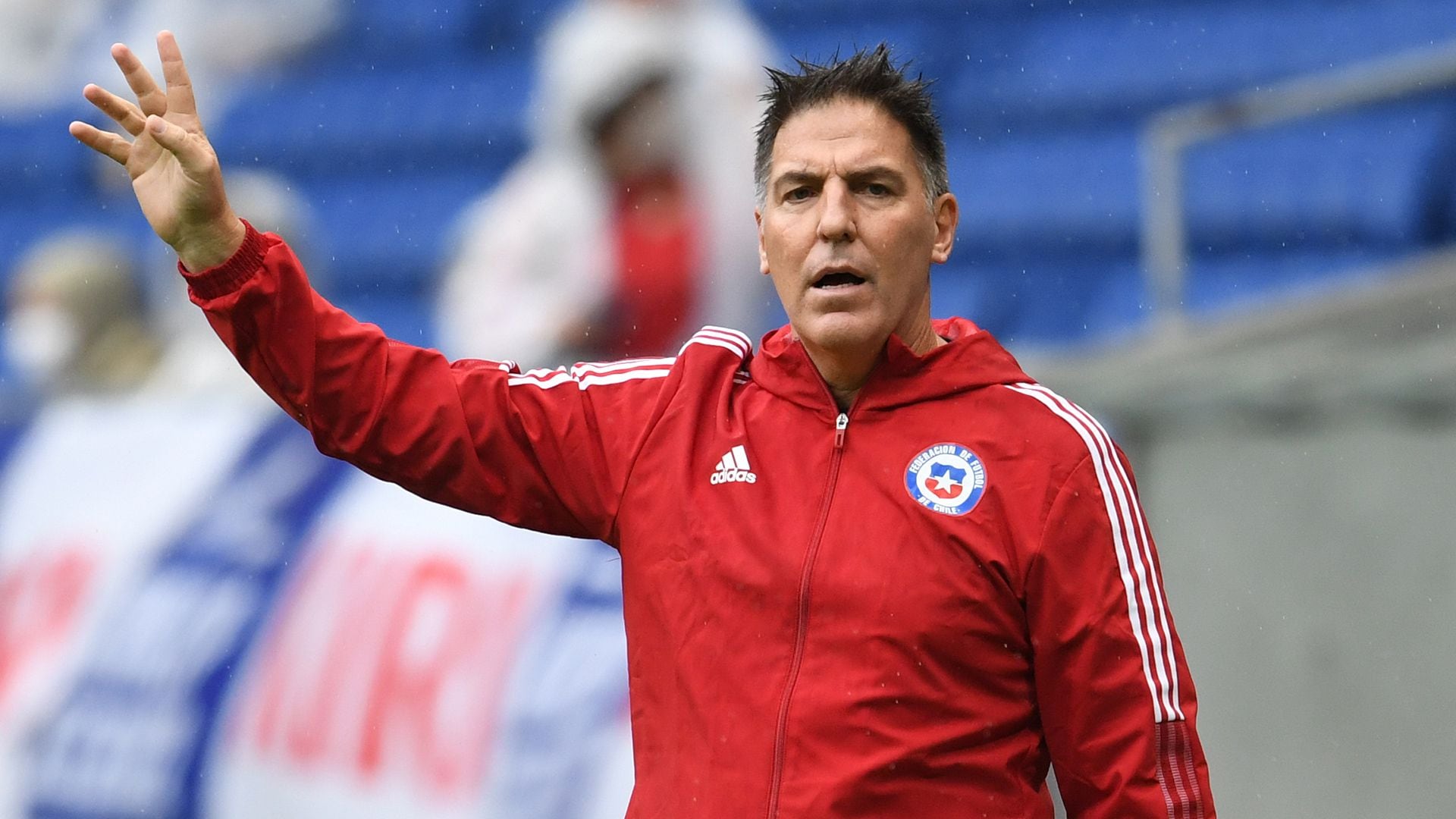 Eduardo Berizzo,como DT de Chile en un amistoso ante Ghana (Photo by Masashi Hara/Getty Images)